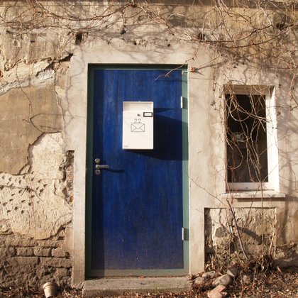Mėlynos  durys